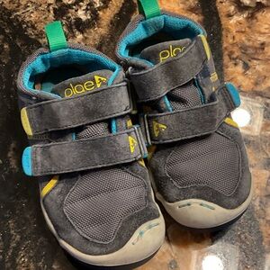 PLAE Ty Kids Sneakers toddler size 10- Gray w blue,yellow,green accents